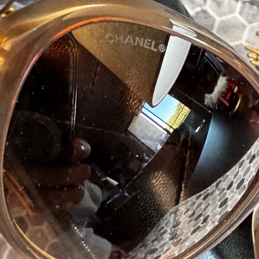 Authentic Chanel brown sunglasses - Picture 3 of 9